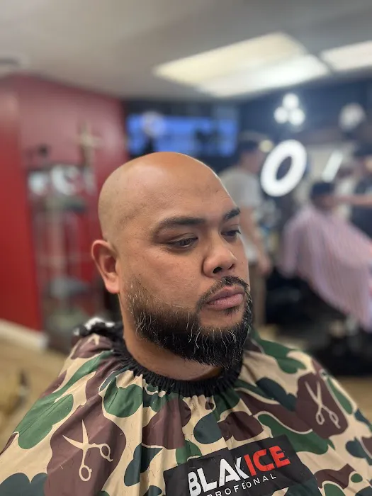 Miguel the Barber Picture 9