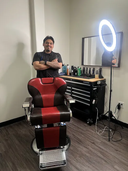 Miguel the Barber Picture 4