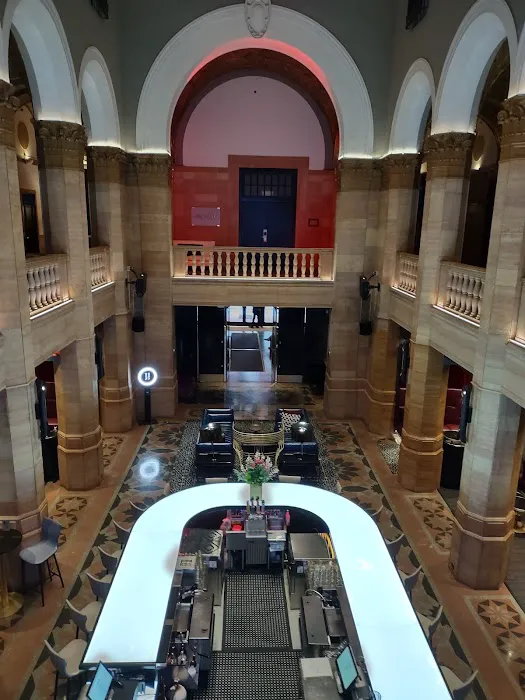 Drybar - The Midland Hotel Picture 9
