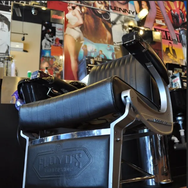 Floyd's 99 Barbershop Picture 7
