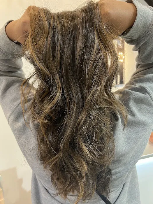 Touss Hair Salon & Spa Picture 3