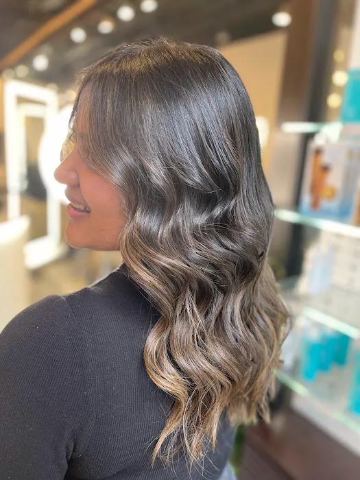 Touss Hair Salon & Spa Picture 10