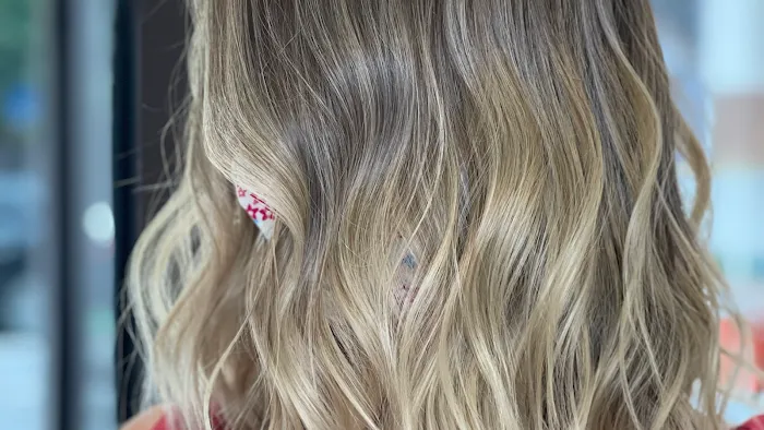Touss Hair Salon & Spa Picture 8