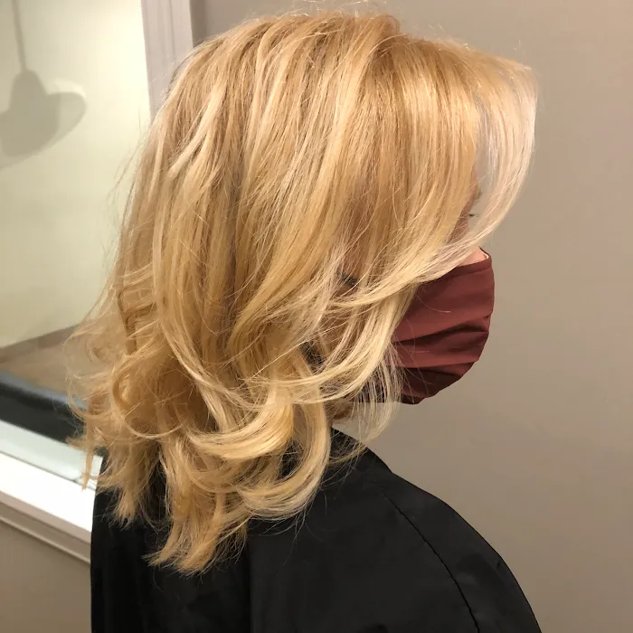 Studio 8 Hair Salon Picture 5