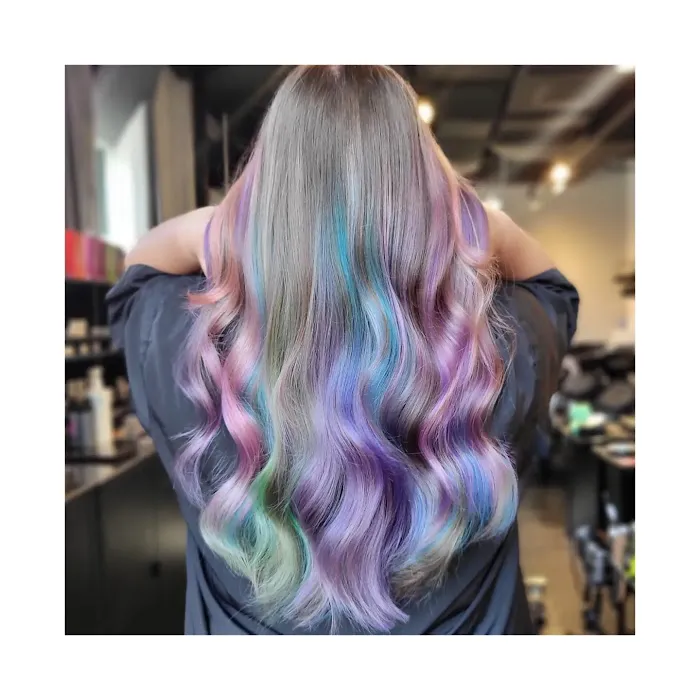 Neon Avenue Salon Picture 3