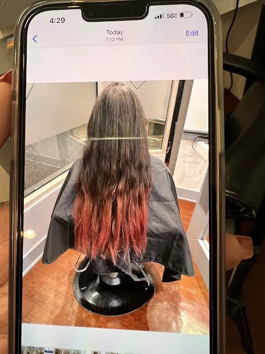 XEX Salon Picture 8