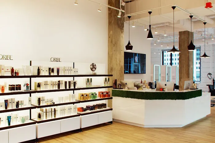 Thomas West Salon Picture 2