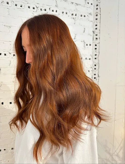 Thomas West Salon Picture 9