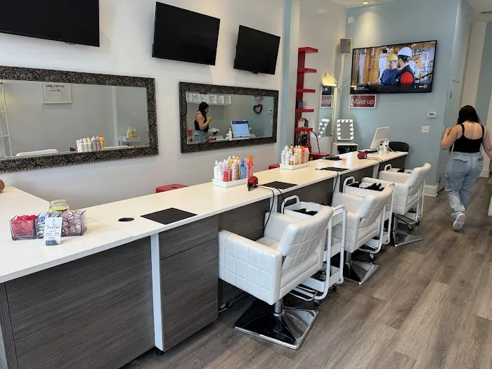 Trixie Girl Blow Dry Bar - West Loop Picture 2