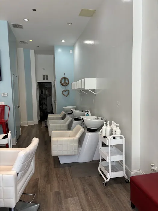 Trixie Girl Blow Dry Bar - West Loop Picture 4