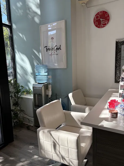 Trixie Girl Blow Dry Bar - West Loop Picture 6