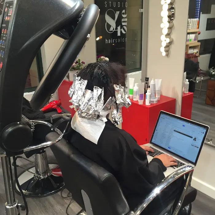Studio84One Hair Salon Picture 4