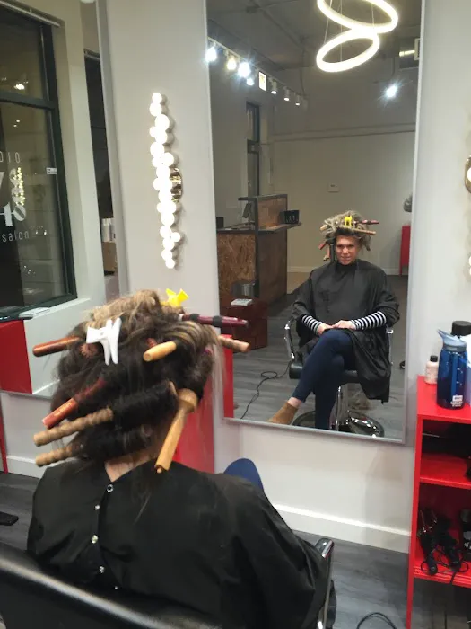 Studio84One Hair Salon Picture 2