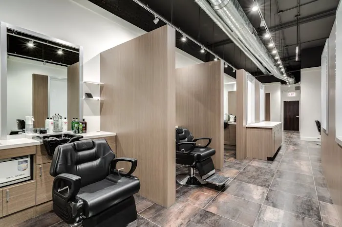 18/8 Fine Men's Salon - River North Chicago Picture 5
