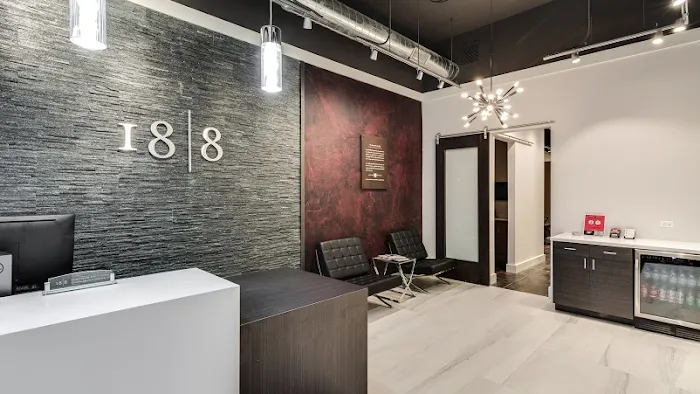 18/8 Fine Men's Salon - River North Chicago Picture 9