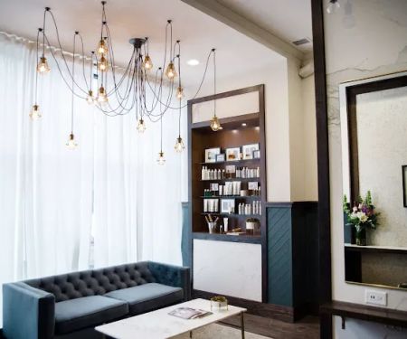 Base Salon