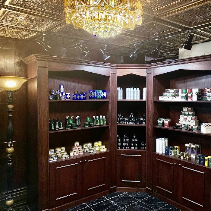 Gents Barber Lounge Picture 4