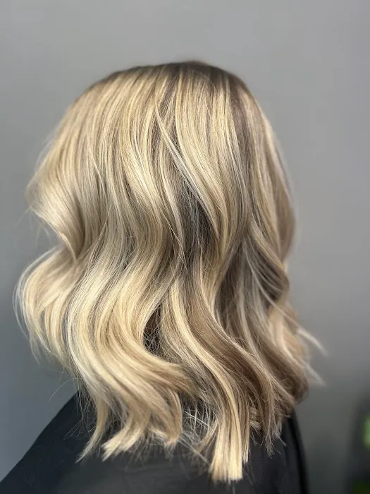 CocoColourz Hair Salon Picture 2