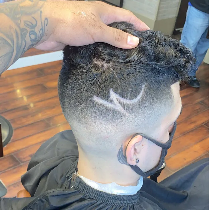 Jovannie the Barber Picture 10