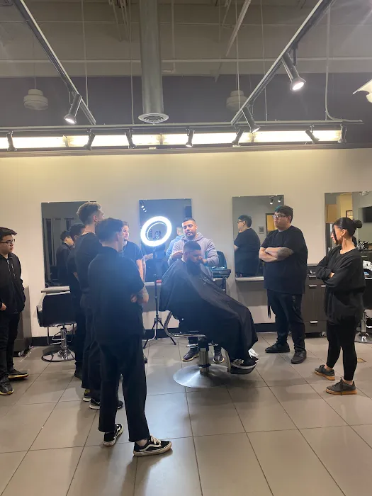 Jovannie the Barber Picture 7