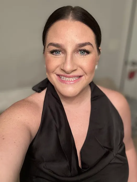 Benefit Cosmetics BrowBar Picture 5