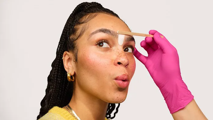 Benefit Cosmetics BrowBar Picture 1