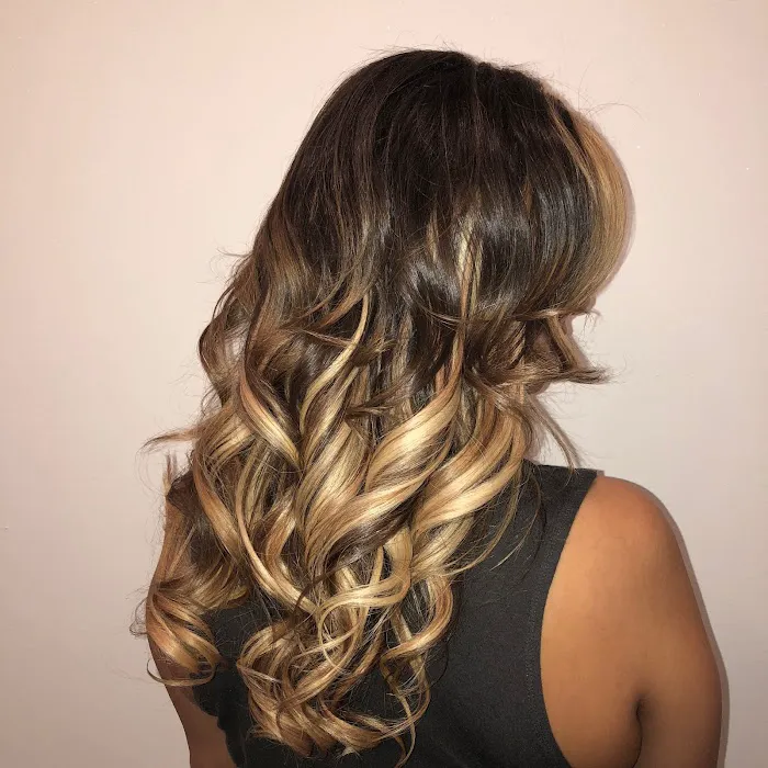 Luxury Extensions Boutique Picture 4