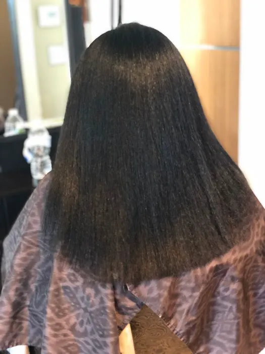 Salone Trè - Chicago Hair Salon Picture 6