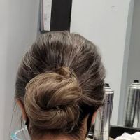Bertha’s Hairstyling ico