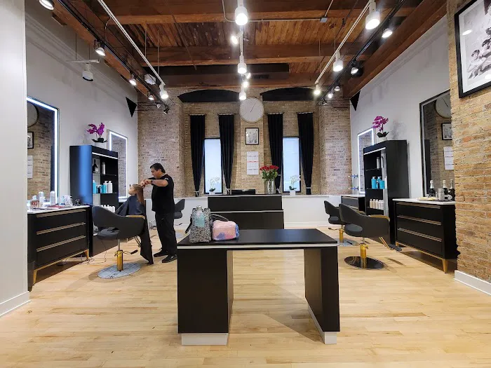 Gino DiFranco Salon Picture 1