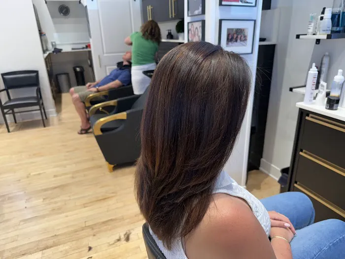 Gino DiFranco Salon Picture 7