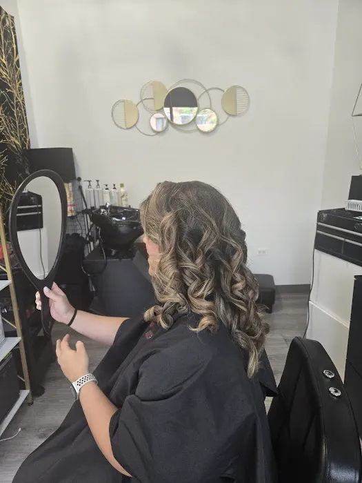 All Textures Beauty, Barber & Hair Extensions Salon Picture 4