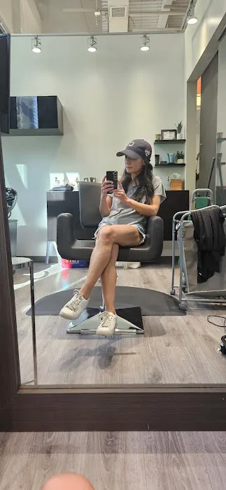 Triple S Salon - Chicago Picture 7
