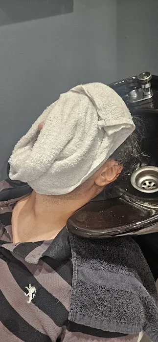 Triple S Salon - Chicago Picture 8