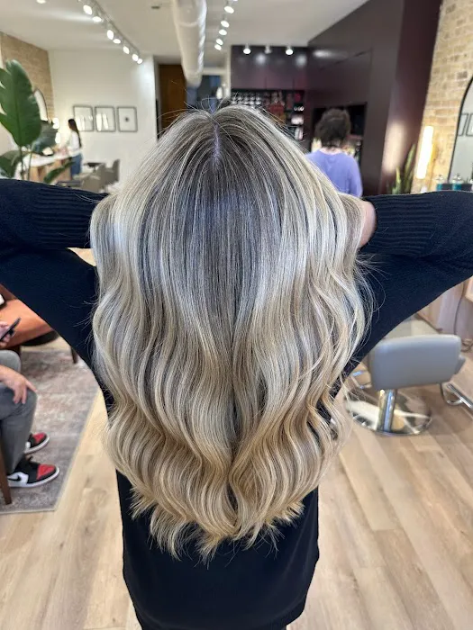 J. Avienda Salon Picture 1