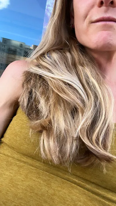 Tabloff Salon Picture 10