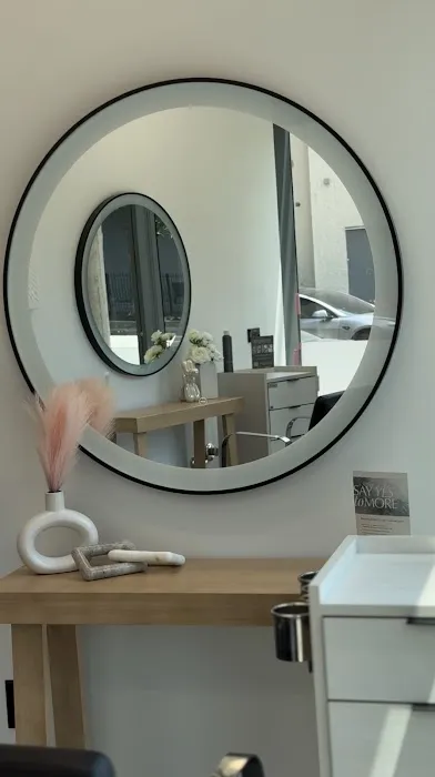 Divine Beauty Lab Picture 1