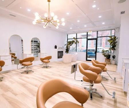 821 West Salon