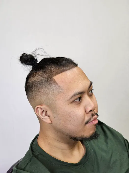 Zeze Barber Studio Picture 5