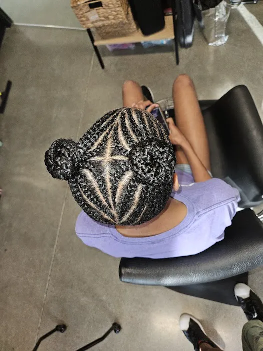 Beyond Blowouts Beauty Bar Picture 3