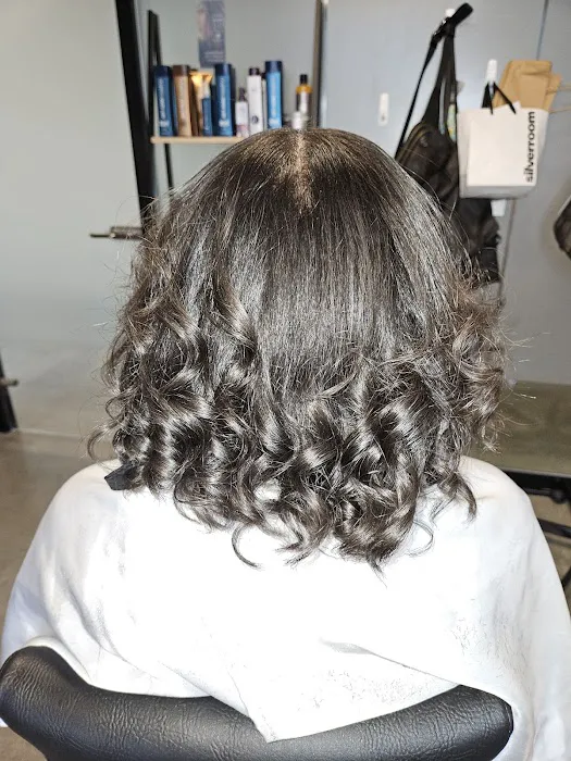 Beyond Blowouts Beauty Bar Picture 1