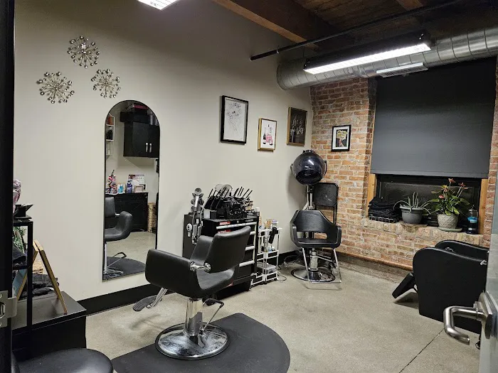Beyond Blowouts Beauty Bar Picture 2