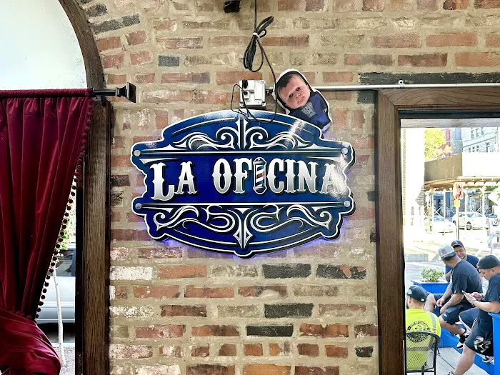 La Oficina Barbershop Picture 6