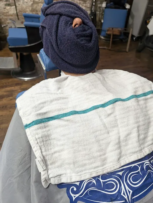 La Oficina Barbershop Picture 1