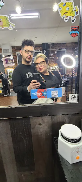 YOLIHAIRKUTZ CHICAGO’S LADY BARBER Picture 9
