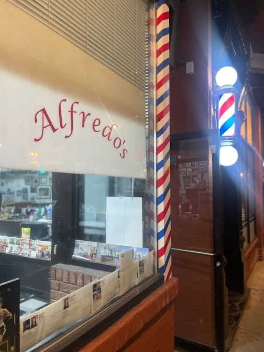 Alfredo's BarberShop Picture 8