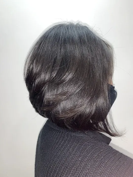 JLUX SALON Picture 5