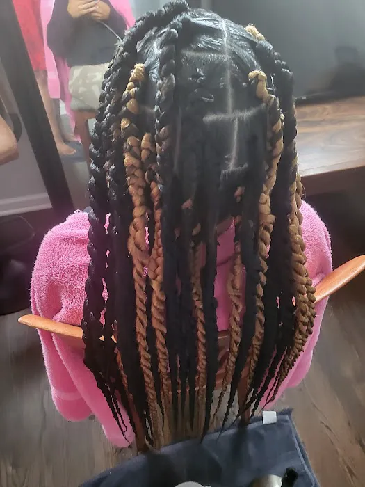 Biscodam Hair Braiding Picture 4