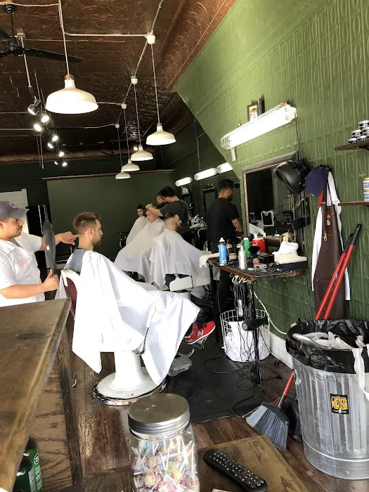 Barkers Barbershop Picture 10