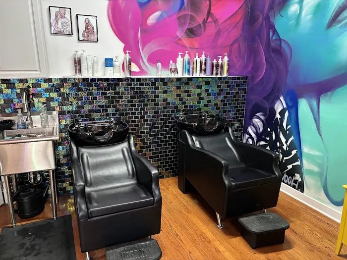 Hair Flow Studio Picture 7